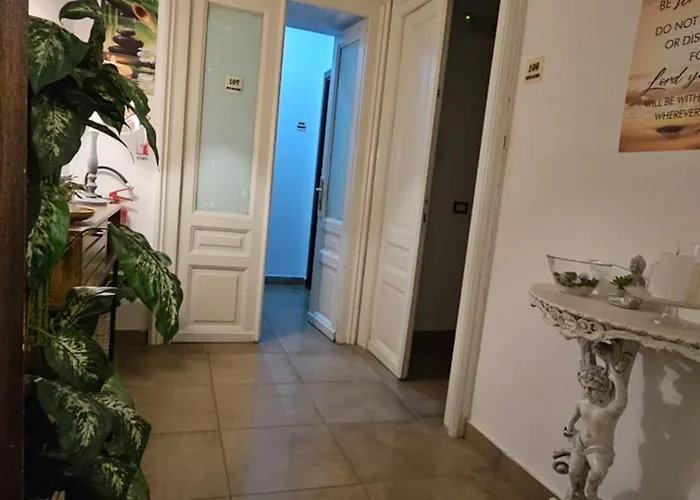 Centro 4* נאפולי