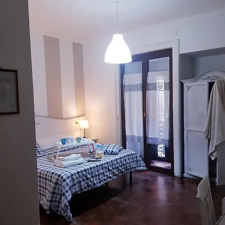 Casa de hóspedes Room&jacuzzi 2*