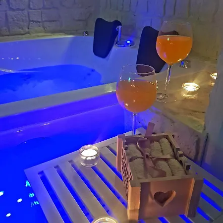Room&jacuzzi 2* Nápoles