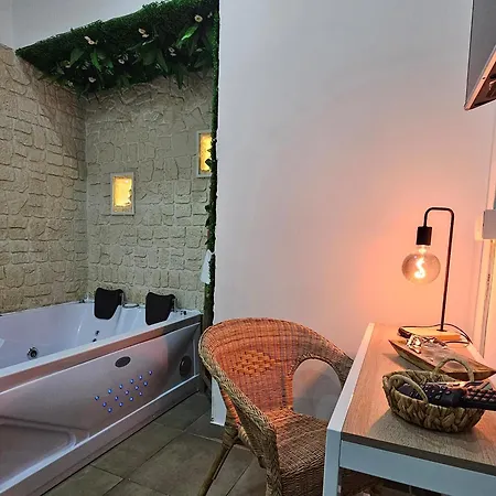 Centro Πανσιόν 4*