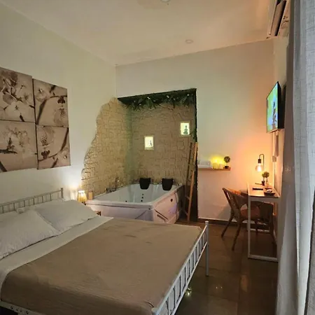 Πανσιόν Centro 4*