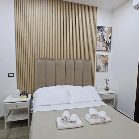 Centro ゲストハウス 4*