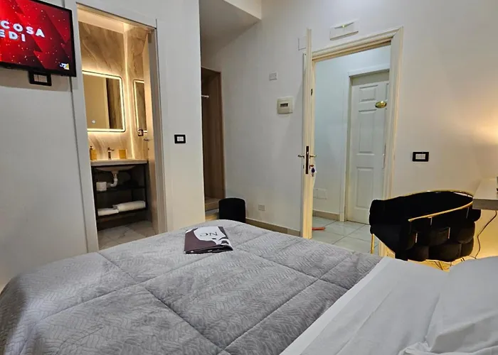 Centro بيت ضيافة نابولي