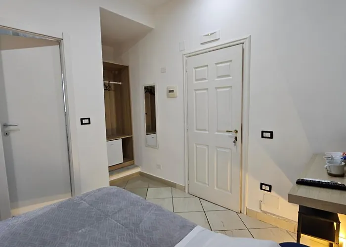 Centro بيت ضيافة نابولي