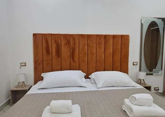 Centro بيت ضيافة نابولي