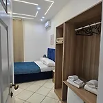 Centro Гостевой дом Неаполь
