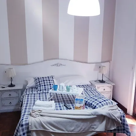 Room&jacuzzi Гостевой дом Неаполь