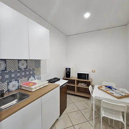 Room&jacuzzi Гостевой дом 2*