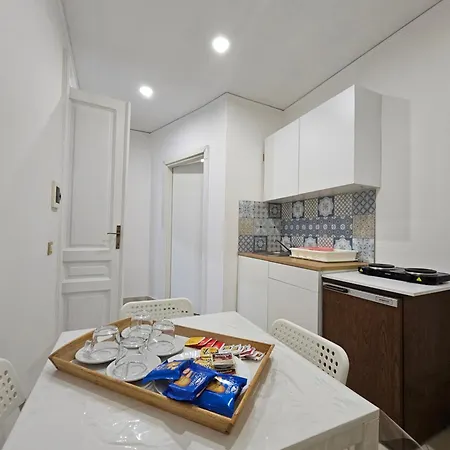 Room&jacuzzi Гостевой дом Неаполь